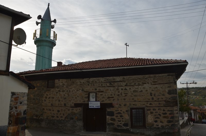 Aktaş Cami